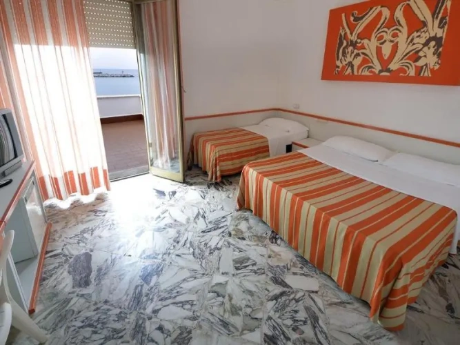 Standard room with balcony