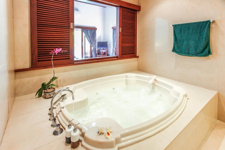 3 Bedrooms Villa