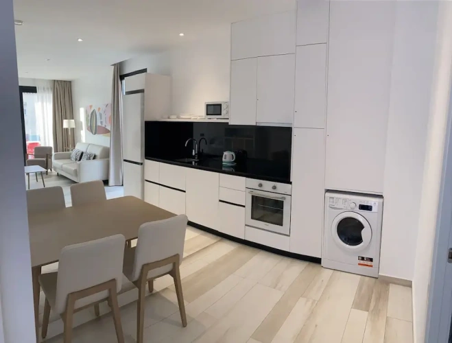 3 Bedrooms Premium Apartment