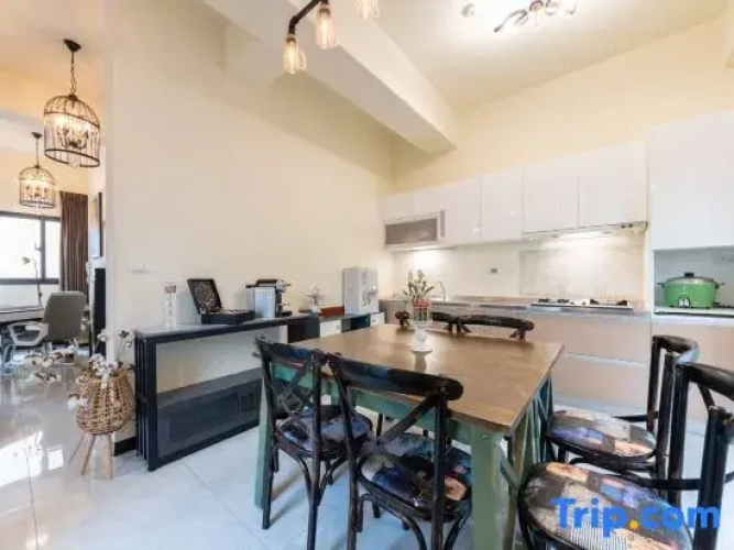 Giant Wings Homestay