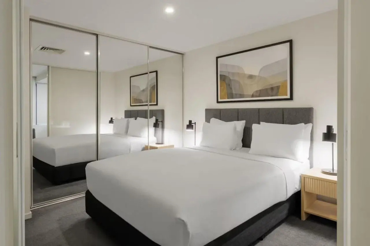 Oaks Melbourne Flemington Suites