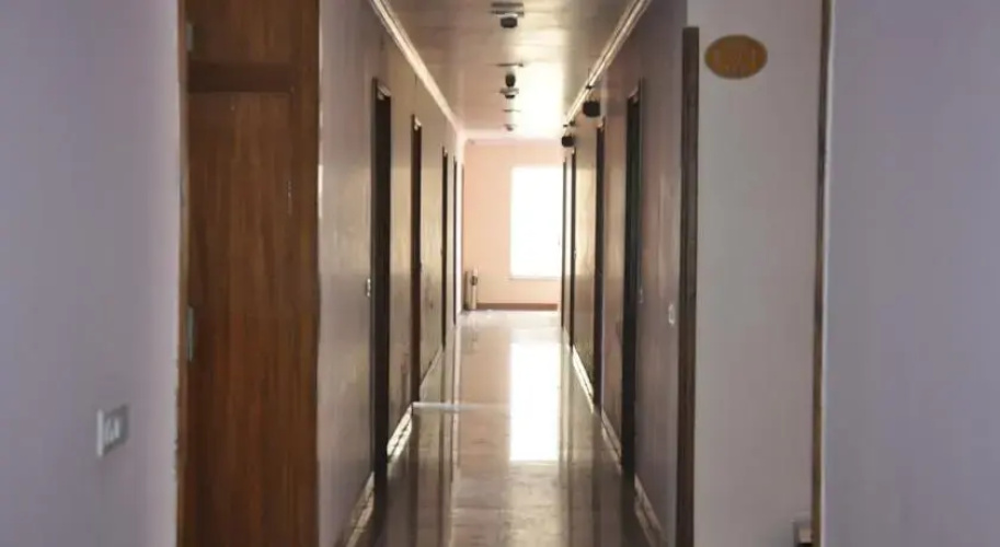 Emblem Hotel Sector 14 Gurgaon