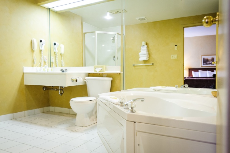 Peterborough Inn & Suites Hotel photo 9