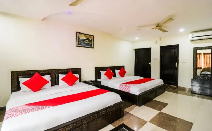 Hotel Dev Palace