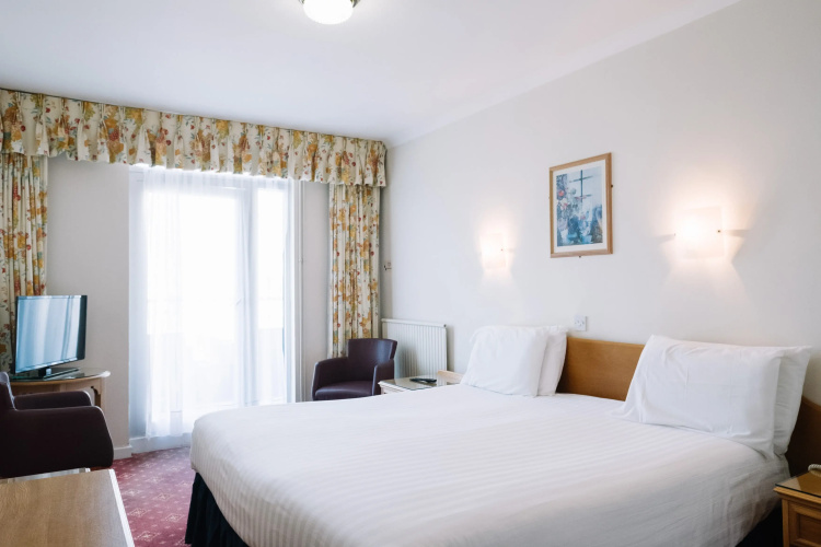 Apollo Hotel