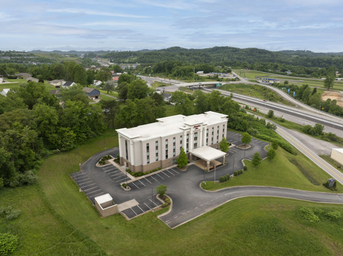 Hampton Inn Fairmont, WV photo 49