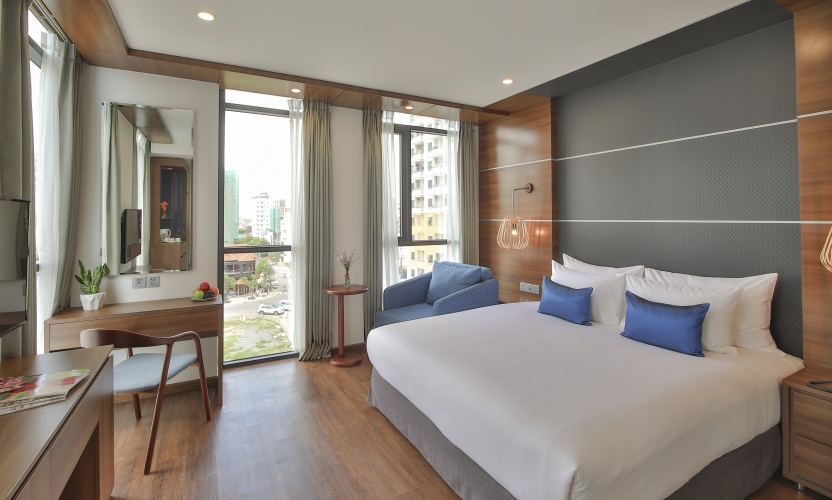 Superior Double room with city view