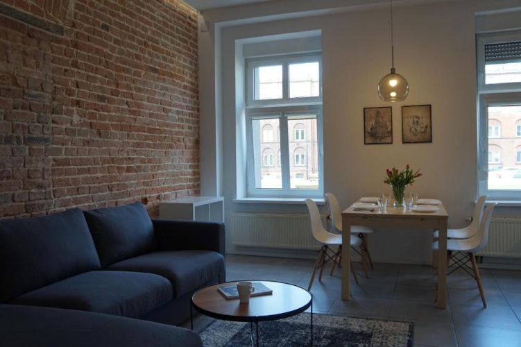 1 Bedroom Apartment