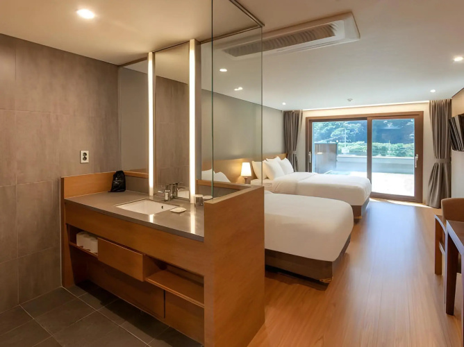 Ramada Resort by Wyndham MungyeongSaejae
