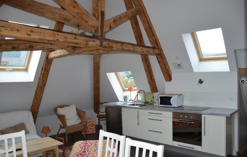 3 Bedrooms Apartment