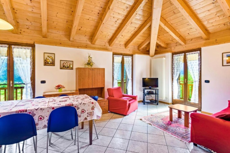 2 Bedrooms Deluxe Duplex Apartment