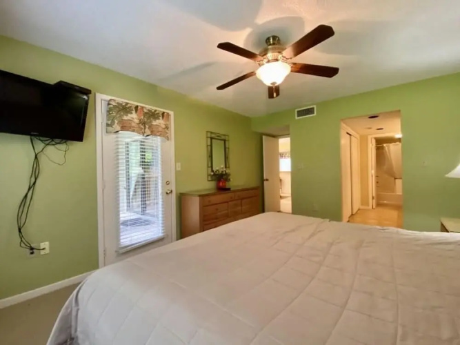 Beautiful & Spacious Myrtle Beach Condo Near Beach
