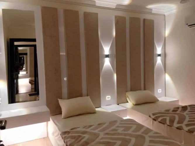 3 Bedrooms Apartment