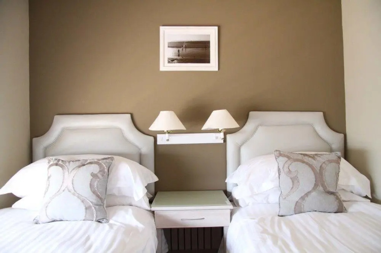 Leisure Bay Luxury Suites