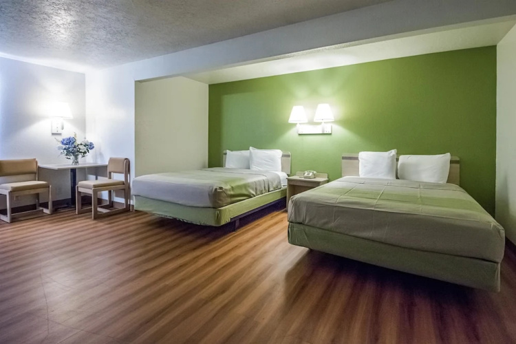 Motel 6 Evanston
