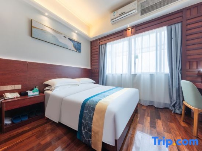 Deluxe Triple Suite with sea view