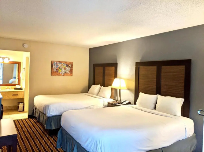Ramada Limited Forest City