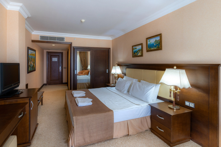 Latanya Park Resort