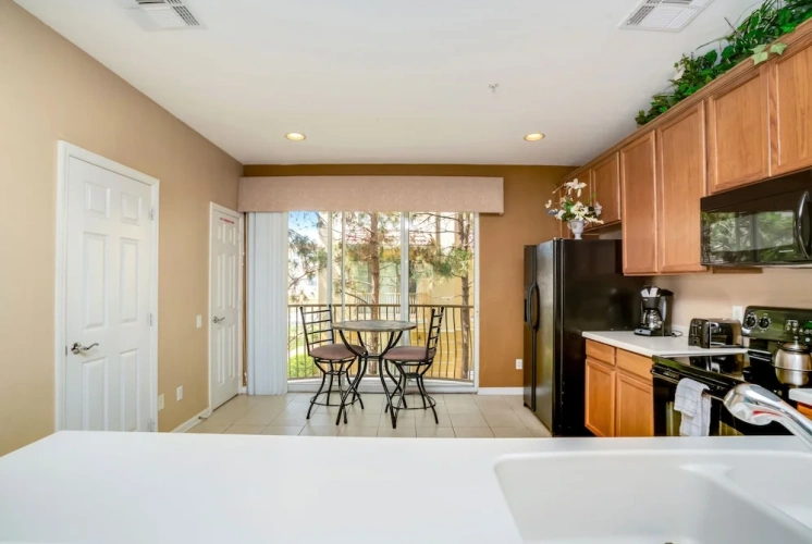 3 Bedrooms Standard room with balcony