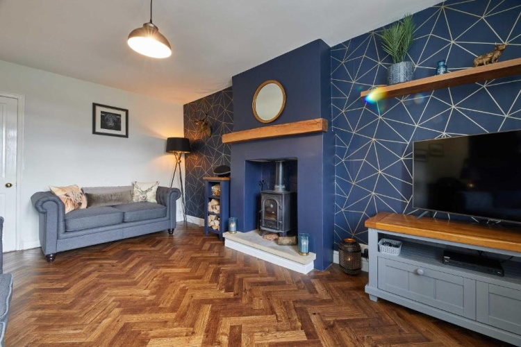 2 Bedrooms Cottage