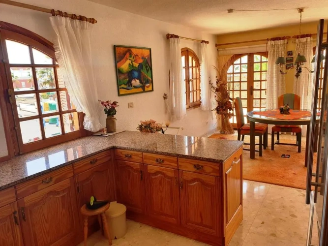 2 Bedrooms Cottage