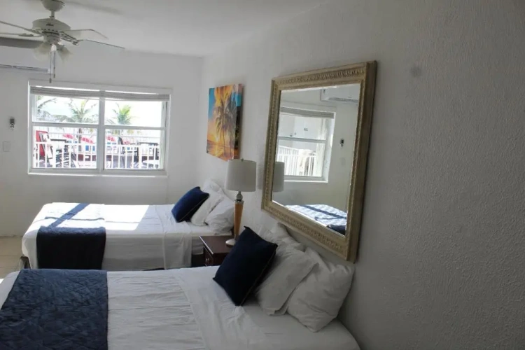 Deluxe Quadruple room with ocean view