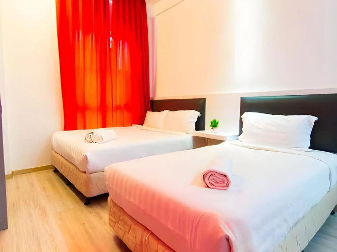 Hotel Zamburger Plaza Mahkota