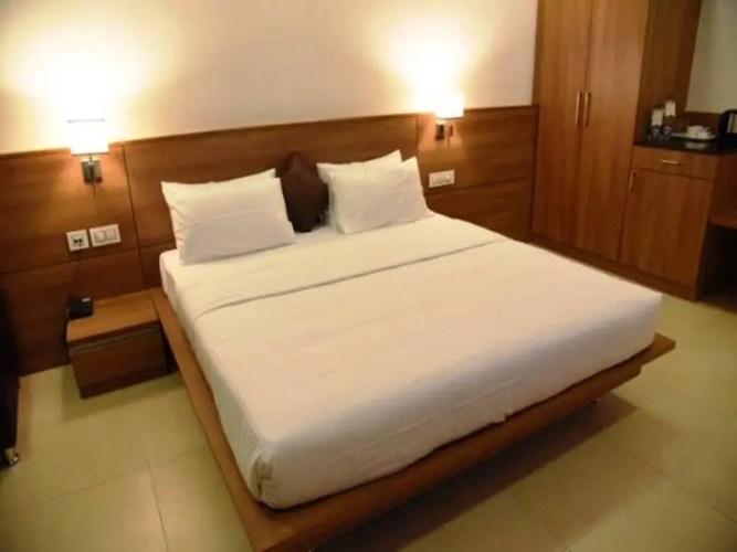 Hotel Raama