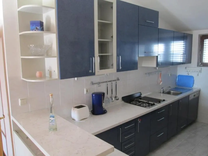 2 Bedrooms Apartment with balcony and with sea view
