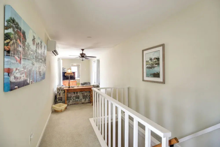 Stroll Into Town: Cozy Apartment in Kilmarnock