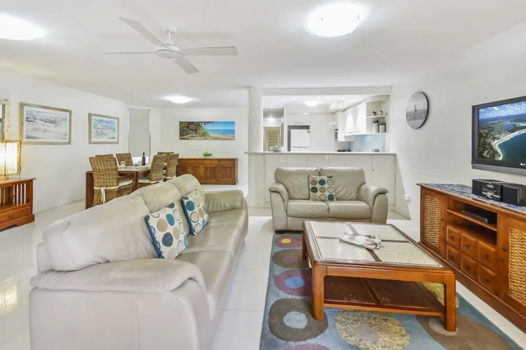 3 Bedrooms Apartment with balcony