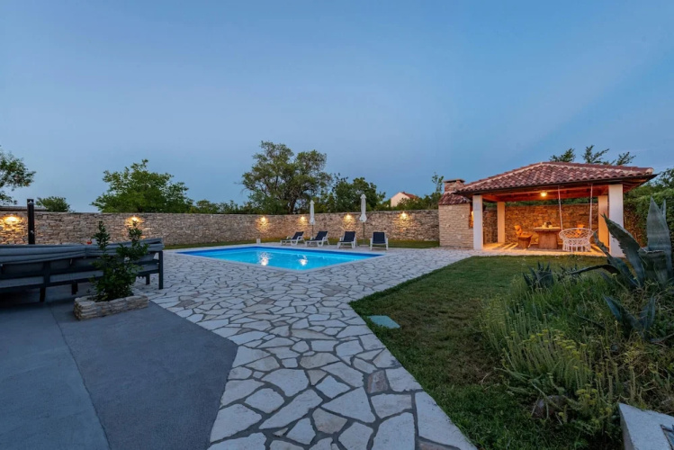 Villa Basil