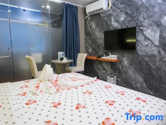 Deluxe Double room with garden view