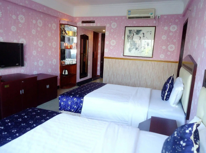 Dragon Union Hotel