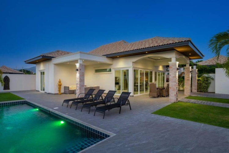 3 Bedrooms Villa