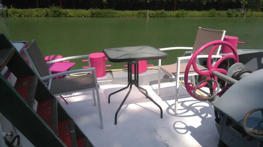 Péniche le Défi