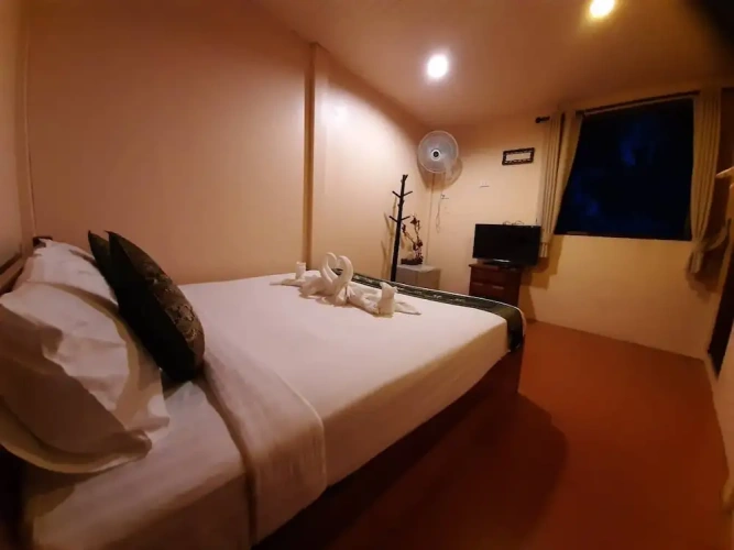 Economy room