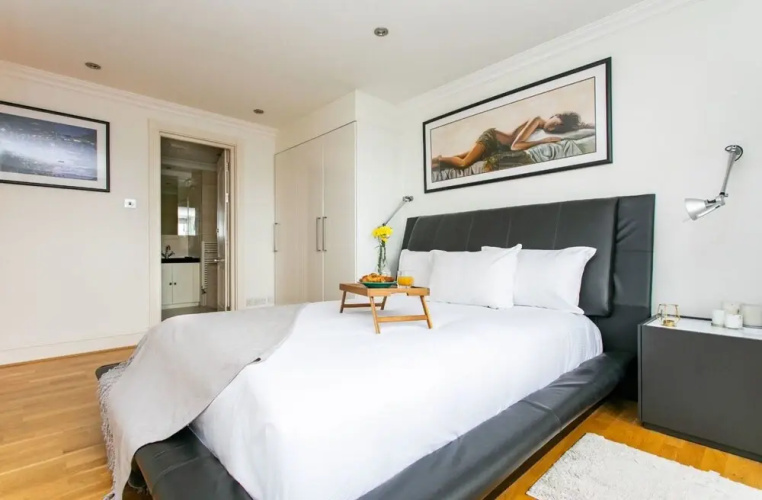 The Hayes Place Lodge