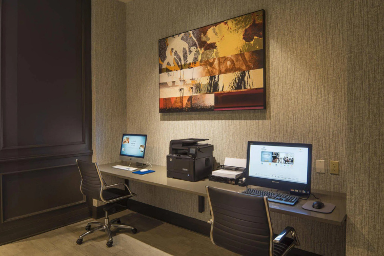 Hilton Alexandria Old Town photo 7