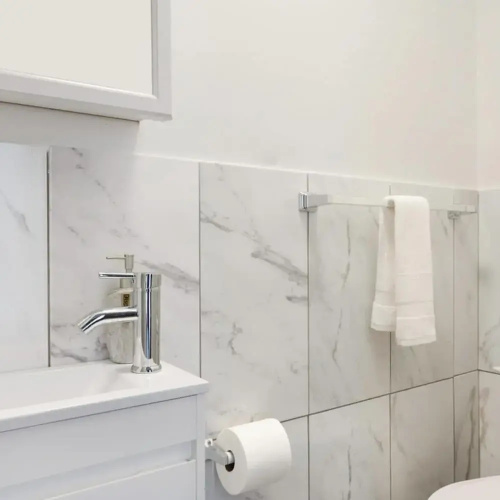 153-5a Charming 2BR LES W D