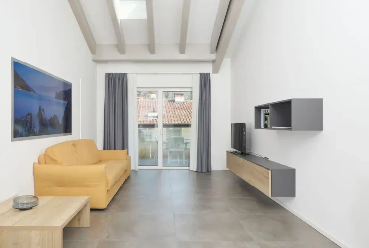 1 Bedroom Apartment with balcony