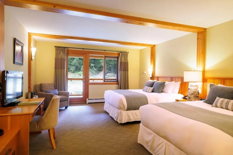 Standard Quadruple room with balcony