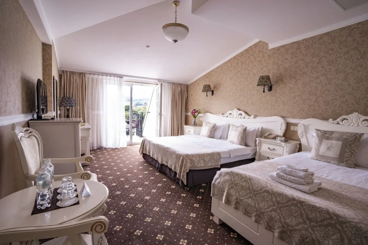 Superior Triple room with balcony and with view