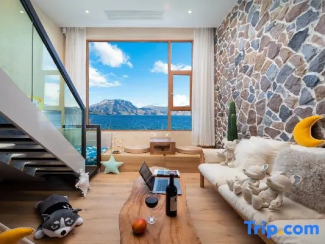 Standard Family Duplex room with lake view