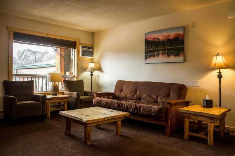 Tyrol Mountain Inn