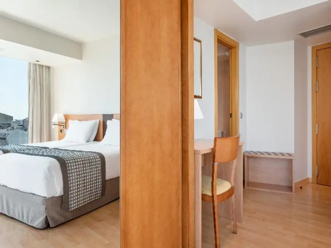 Standard Twin room with view