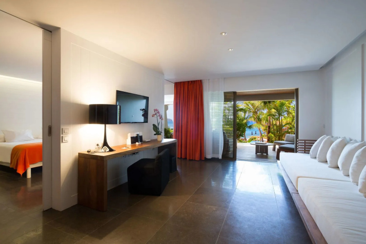 Christopher Hotel