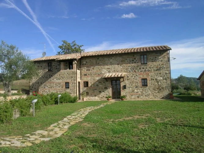 4 Bedrooms Villa