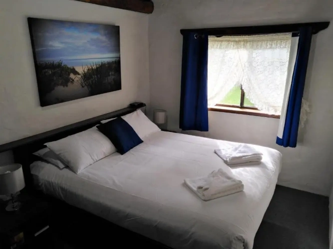 2 Bedrooms Chalet