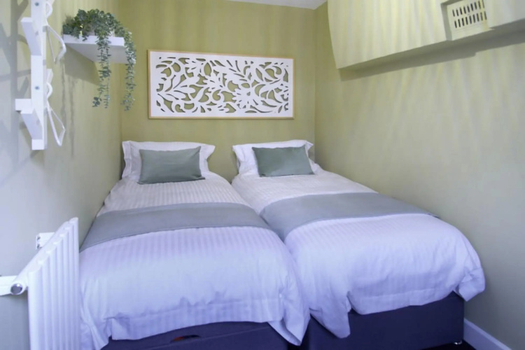 Knightstone Apartment